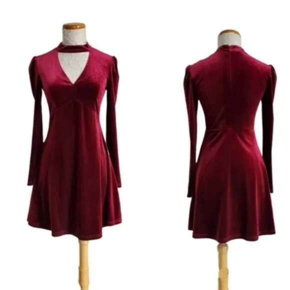 Romeo & Juliet Couture Burgundy Velvet Choker Dress Sz S - Picture 1 of 14